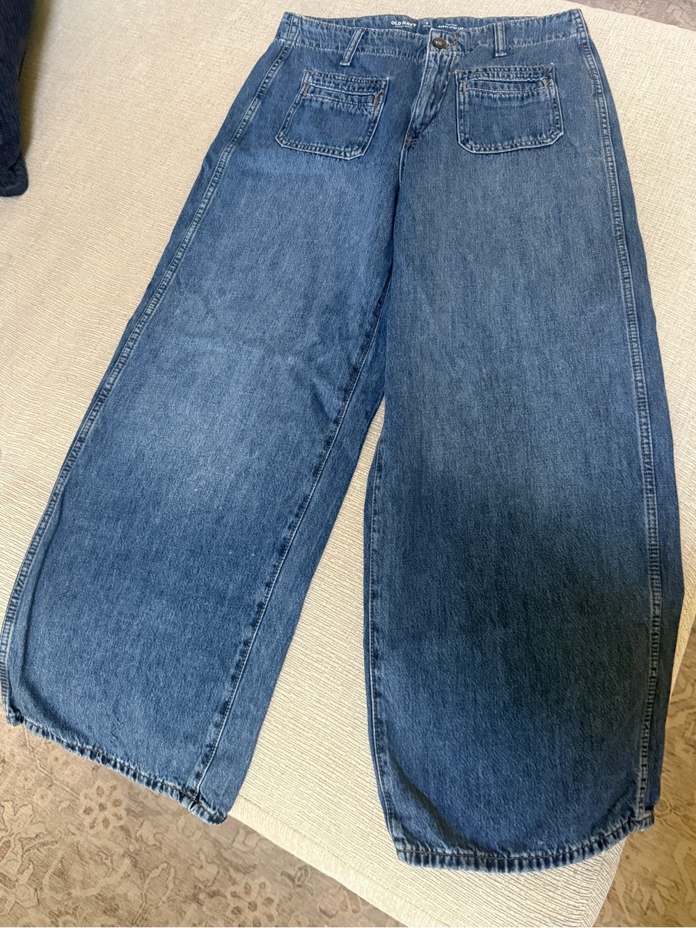 Old Navy Women’s Relaxed Wide-Leg Jeans in Blue Denim Size 8P